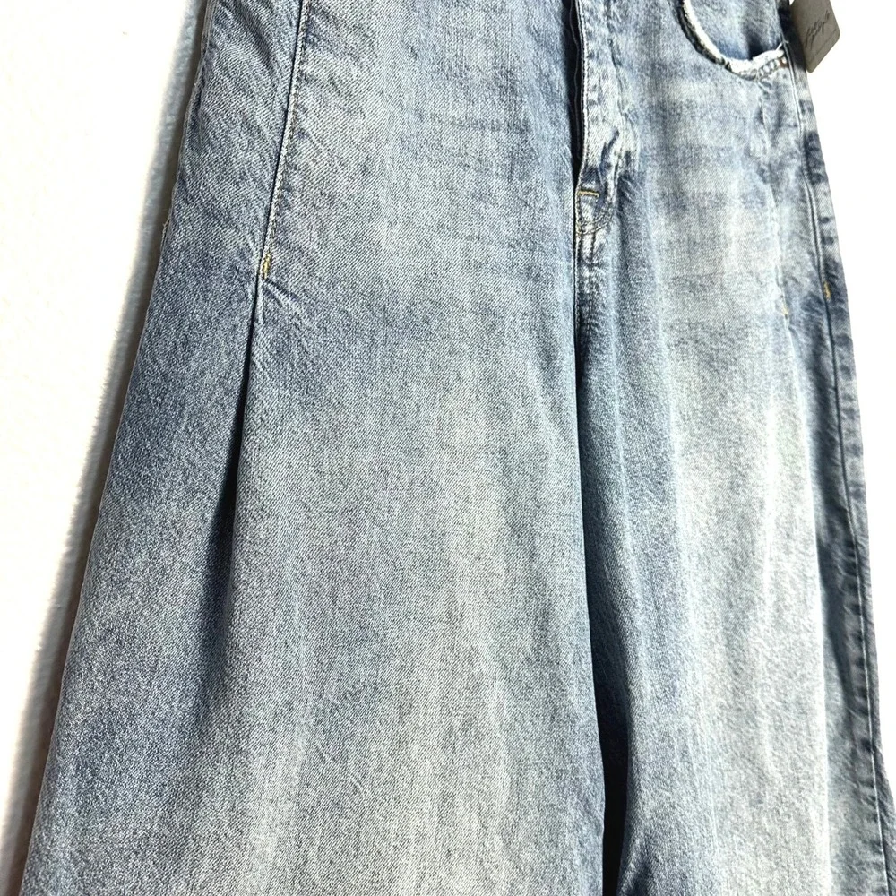 Free People We The Free Old West Slouchy Wide Leg Jeans Light Wash Blue 28 NWT